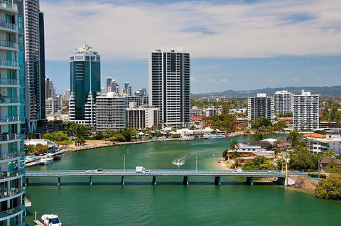 Spectrum Holiday Apartments - Tourism Gold Coast 25