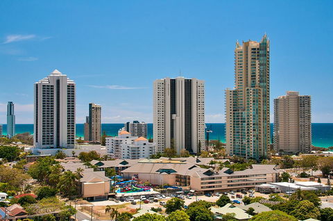 Spectrum Holiday Apartments - Tourism Gold Coast 26