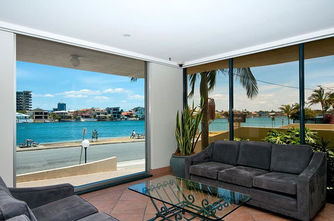 Spectrum Holiday Apartments - Tourism Gold Coast 19