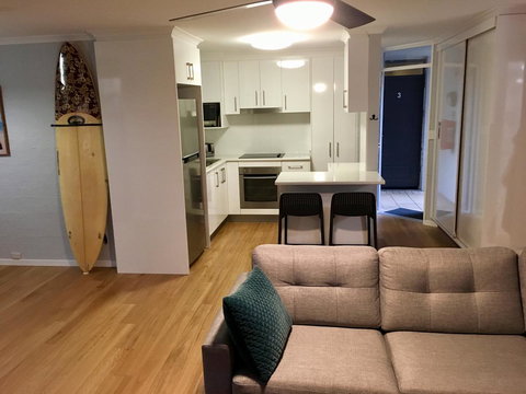 Burleigh Palms Holiday Apartments - Tourism Gold Coast 9