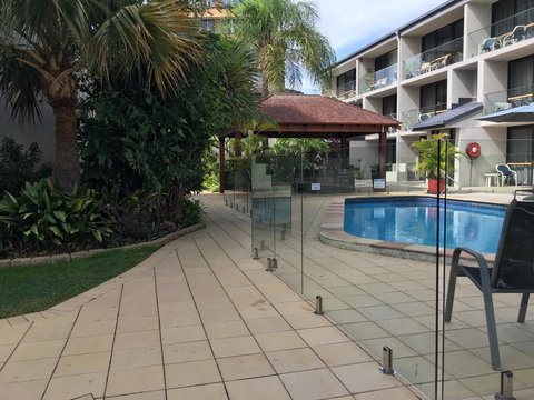 Burleigh Palms Holiday Apartments - Tourism Gold Coast 3