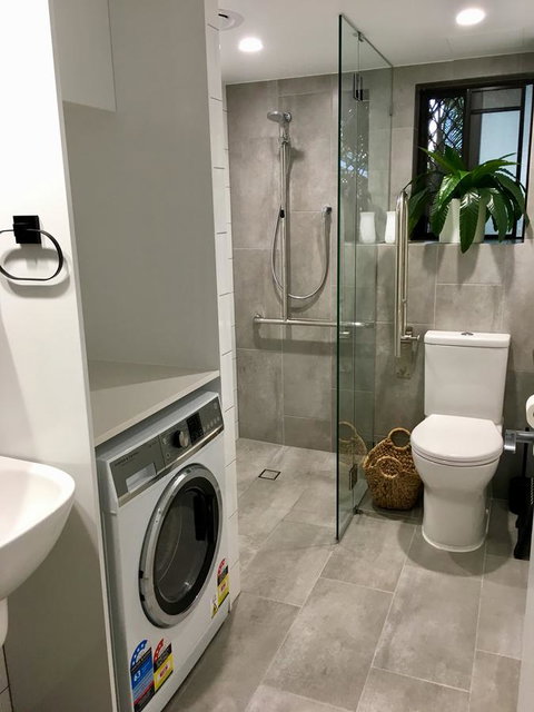 Burleigh Palms Holiday Apartments - Tourism Gold Coast 6