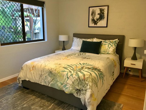 Burleigh Palms Holiday Apartments - Tourism Gold Coast 5