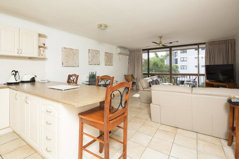 Burleigh Palms Holiday Apartments - Tourism Gold Coast 31