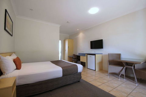 Midlander Motor Inn - Gold Coast 21
