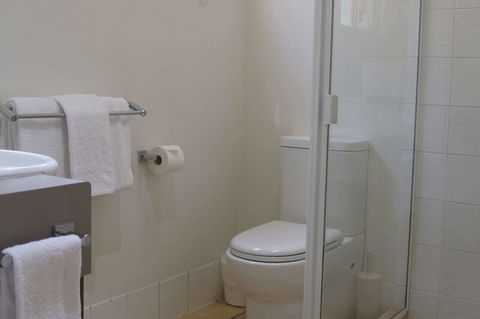 Midlander Motor Inn - Gold Coast 7