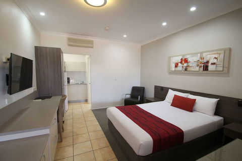 Midlander Motor Inn - Gold Coast 12