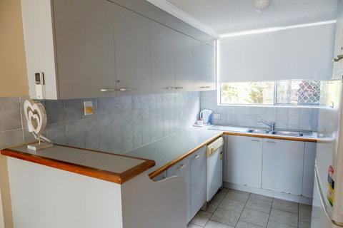 Crystal Beachfront Apartments - Tourism Gold Coast 14