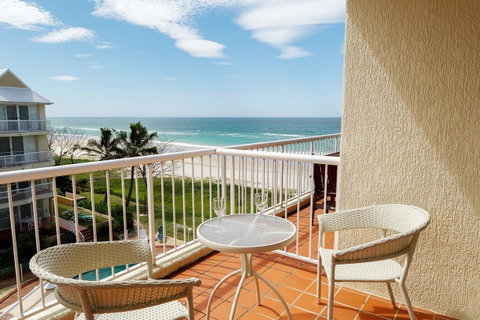 Crystal Beachfront Apartments - Tourism Gold Coast 25