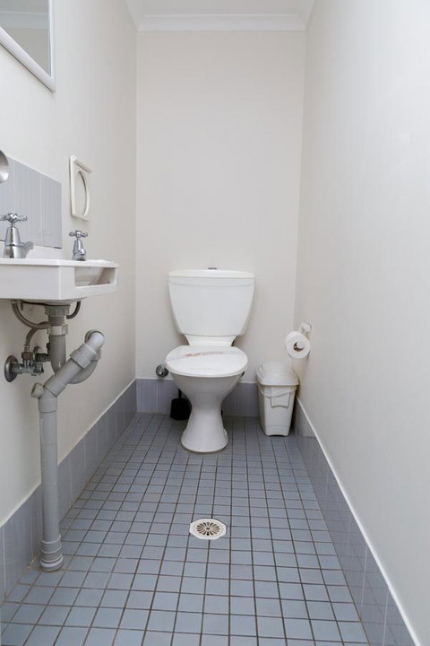 Crystal Beachfront Apartments - Tourism Gold Coast 31