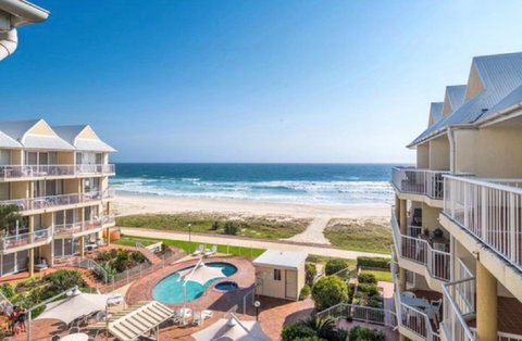 Crystal Beachfront Apartments - Tourism Gold Coast 0