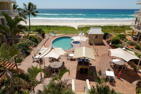 Crystal Beachfront Apartments - Tourism Gold Coast 36