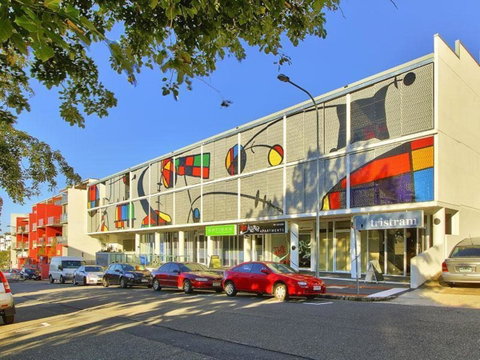 The Miro Apartments - Tourism Gold Coast 1