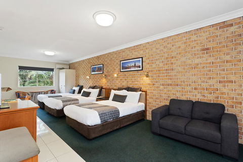 Coopers Colonial Motel - Tourism Gold Coast 16