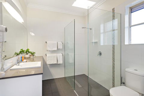 Coopers Colonial Motel - Tourism Gold Coast 5