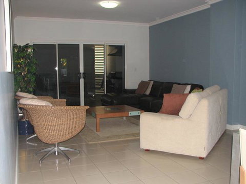 Beachfront Holiday Apartment To Rent For Short And Long Stays - Gold Coast 3