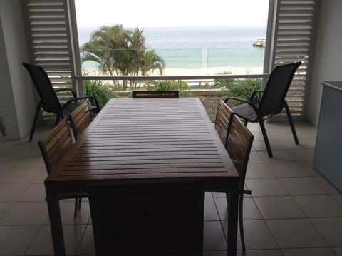 Beachfront Holiday Apartment To Rent For Short And Long Stays - Gold Coast 12