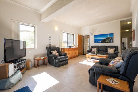 Keith\'s Place, 1 Of The 3 Most Popular Units On Bribie - Tourism Gold Coast 12