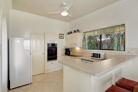 Keith\'s Place, 1 Of The 3 Most Popular Units On Bribie - Tourism Gold Coast 15