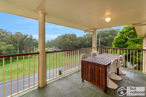 Immaculate Spacious Second Floor Unit Overlooking Pristine Parklands - Tourism Gold Coast 0