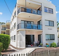 Quiet location across from waterfront - South Esp Bongaree - Tourism Gold Coast