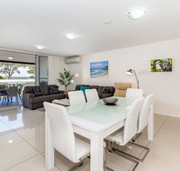 First Floor Air Conditioned Free Wi-Fi - Tourism Gold Coast