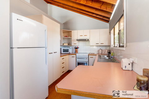 Family Holiday Haven On Boronia 100m To Beach - Tourism Gold Coast 21