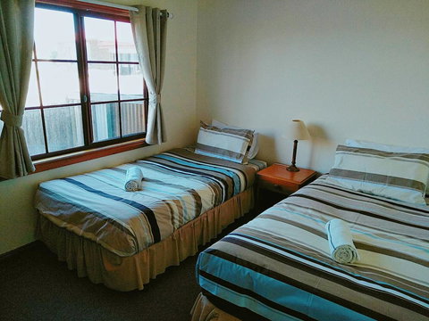 Baudins Accommodation And Restaurant - Gold Coast 12