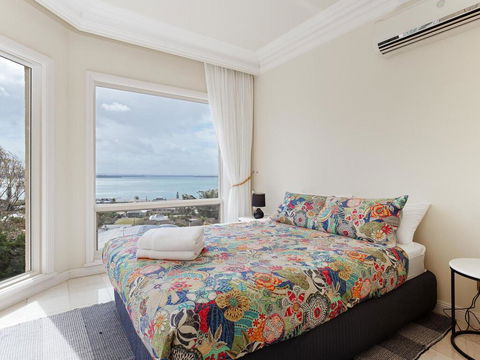 'Baylife Villa' 4a Warruga St - Large Home With WIFI, Netflix, Aircon, Linen & Spectacular Views - Tourism Gold Coast 2