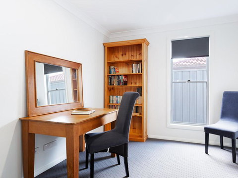 'Birubi Breezes', 2/7 Fitzroy St - Large Duplex With Air Conditioning, WIFI & Only 5 Minute Walk To The Beach - Tourism Gold Coast 2