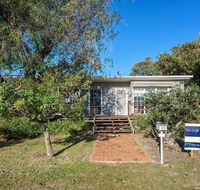 'The Croft' 11 Boulder Bay Rd - Cosy Beach House with Aircon  only 270m to the Beach - Gold Coast