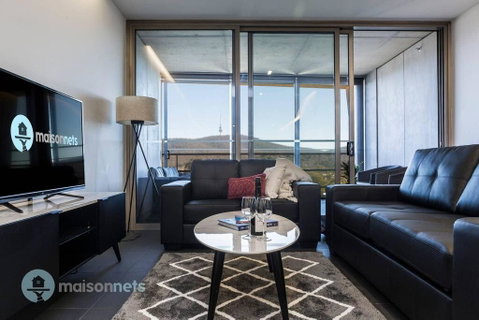 1 Bedroom Apt With Parking Walk To ANU - Tourism Gold Coast 0