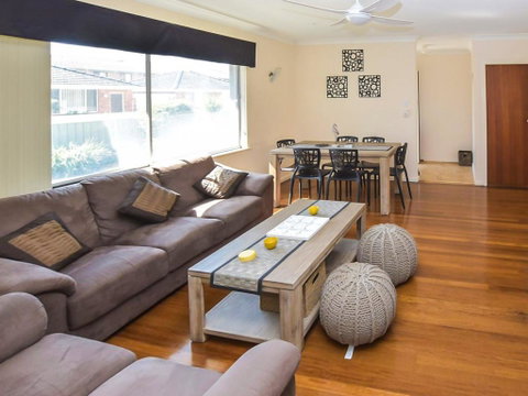 1/33 Wharf Street - Tourism Gold Coast 0