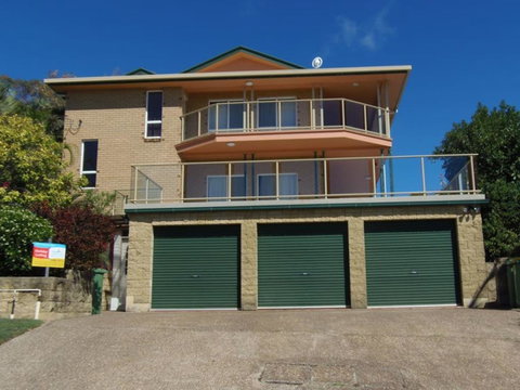 100 Cooloola Drive - Tourism Gold Coast 2