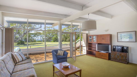 103 Bannister Head Rd - Beaming Bannister Retreat - Gold Coast 1