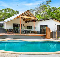 11 Naiad Court - Rainbow Shores Fantastic Family Retreat Swimming Pool 200m to beach Free Wi-Fi - Tourism Gold Coast