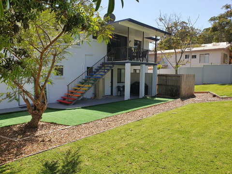 12 Cooloola Drive - Family Home, Close To Beach, Pet Friendly - Tourism Gold Coast 2