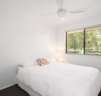 13 Orania Court Rainbow Shores - Pool sleeps 8 air conditioning fire pit - Tourism Gold Coast