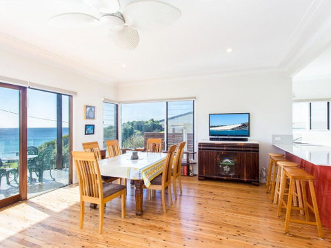 18 Cliff Road - Tourism Gold Coast 2