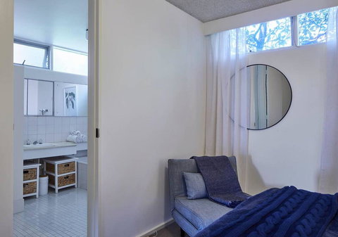 2 Bdrm South Yarra Apt With Balcony And Parking - Tourism Gold Coast 1