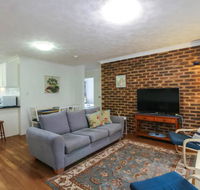 2 Bedroom St Lucia Apartment close to UQ and CityCat - Tourism Gold Coast