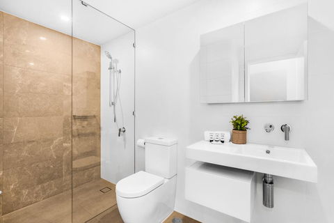 2-Bed Beach Apartment With Pool, Parking And Balcony - Tourism Gold Coast 2