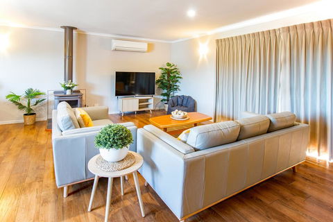 23 Martin Street - Tourism Gold Coast 3