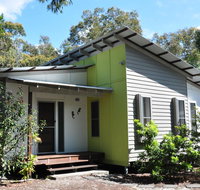24 Esprit Drive - Beach home with open plan living and walking distance to beach - Tourism Gold Coast