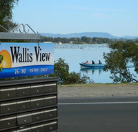 26 Wallis View - Opposite the Lake - 3 Bedroom Apartment - Sleeps 8 - Tourism Gold Coast