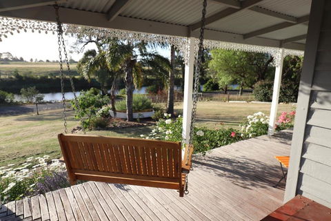 Bylands Cottage Historic Home - Tambo River Views And Pet Friendly - Tourism Gold Coast 0