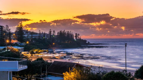 Capeview Apartments - Right On Kings Beach - Tourism Gold Coast 0