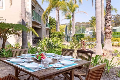 Carindale, 13 19 Dowling Street - Ground Floor Unit With Complex Pool And Tennis Court - Tourism Gold Coast 0