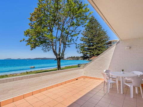 Casuarinas Unit 1 33 Soldiers Point Road - Tourism Gold Coast 0
