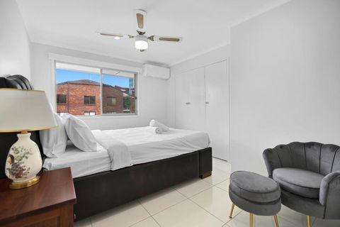 Central Located 3 Bedroom Unit In Southport - Tourism Gold Coast 2